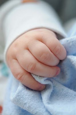 Naissance bébé - Main1